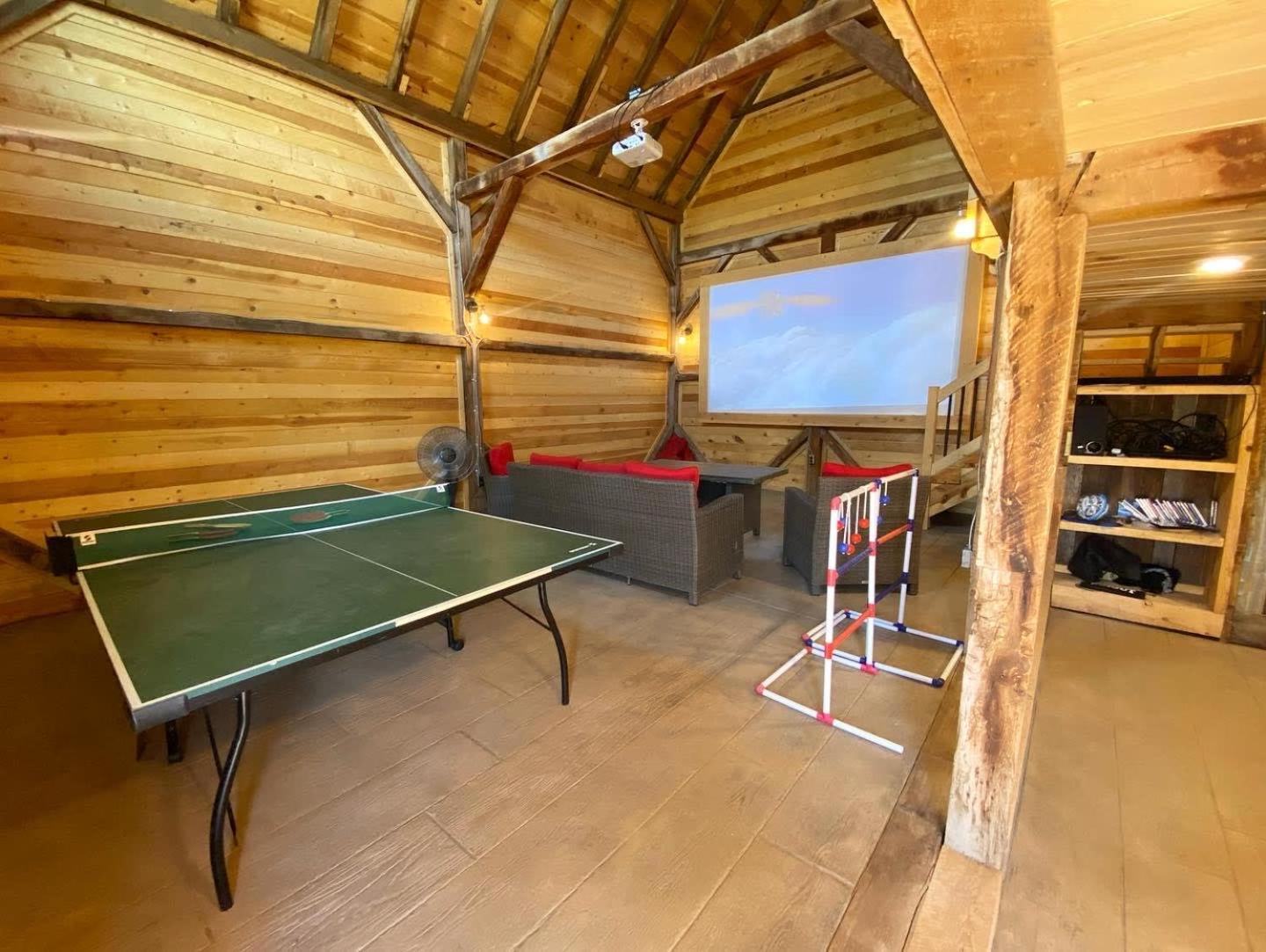 Timber & Tin G 2bed 2bath W Pool & Rooftop Deck Holiday home Kanab