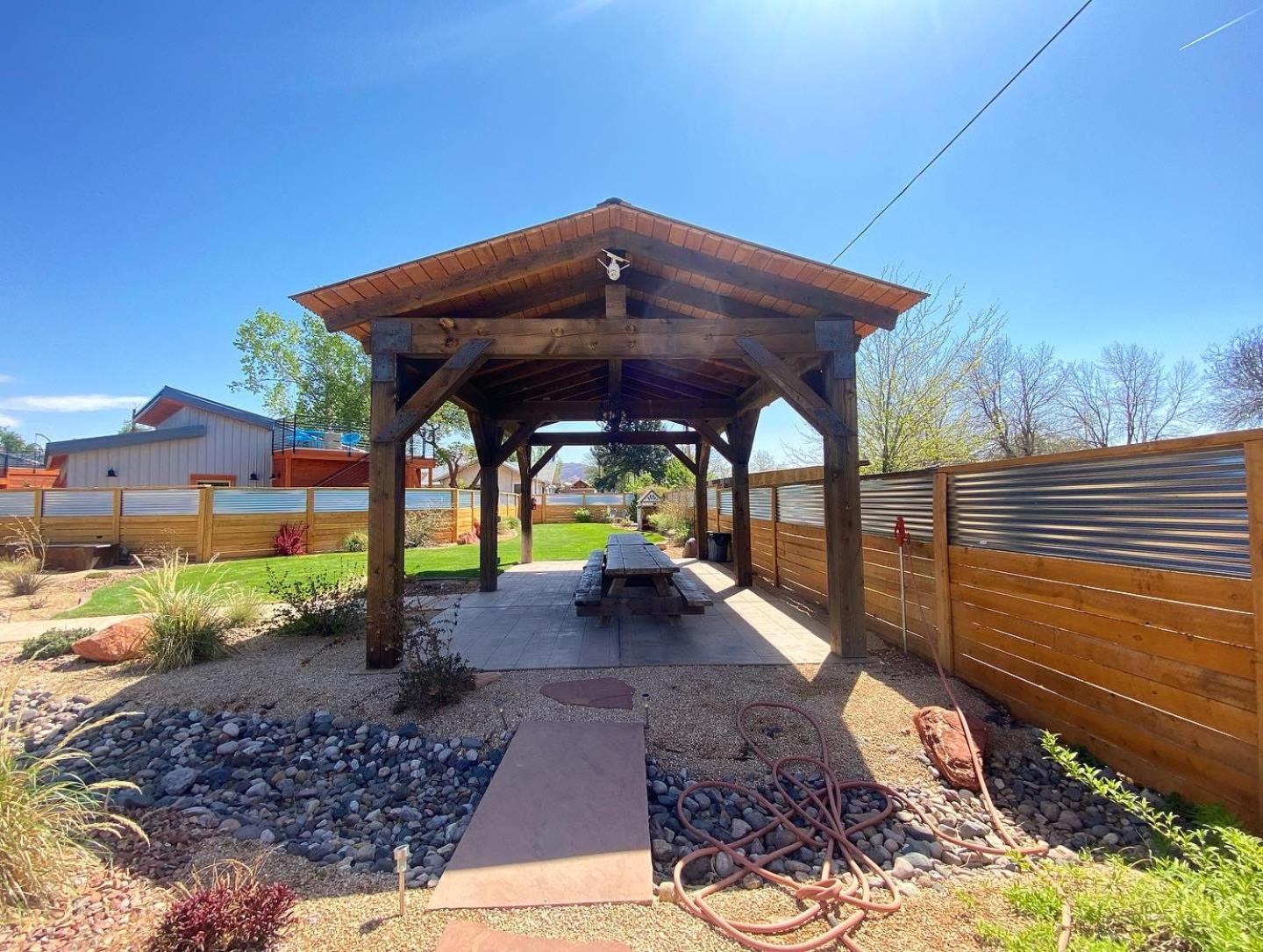Holiday home Timber & Tin G 2bed 2bath W Pool & Rooftop Deck Kanab
