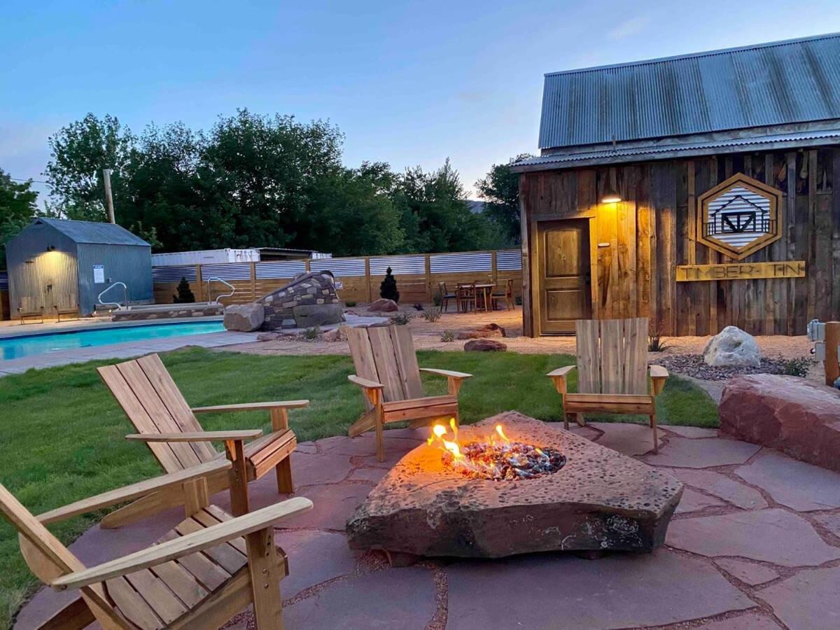 Timber & Tin G 2bed 2bath W Pool & Rooftop Deck * Kanab